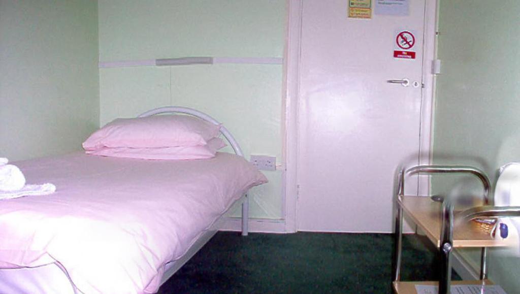 Tekels Park Guest House Camberley Rum bild